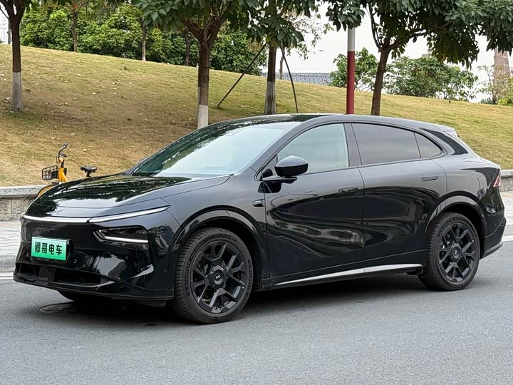 Фото 1 - XPeng G7