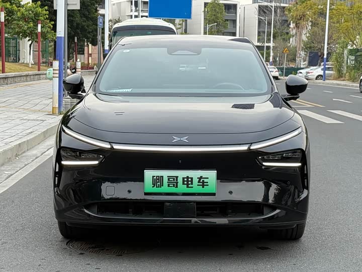 Фото 2 - XPeng G7