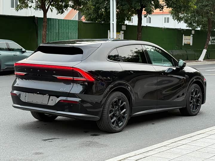 Фото 6 - XPeng G7