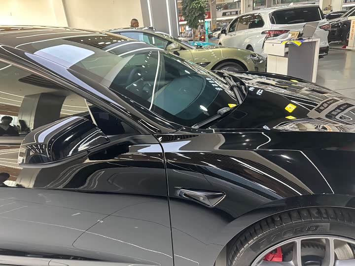 Фото 5 - Tesla Model 3