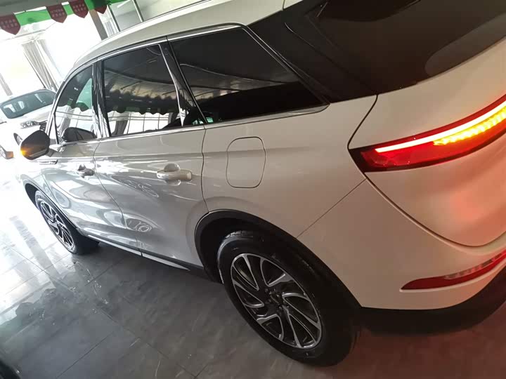 Фото 5 - Lincoln Corsair