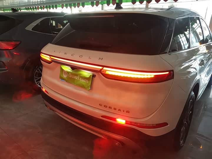 Фото 6 - Lincoln Corsair