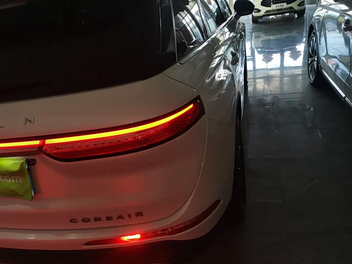 Фото 8 - Lincoln Corsair