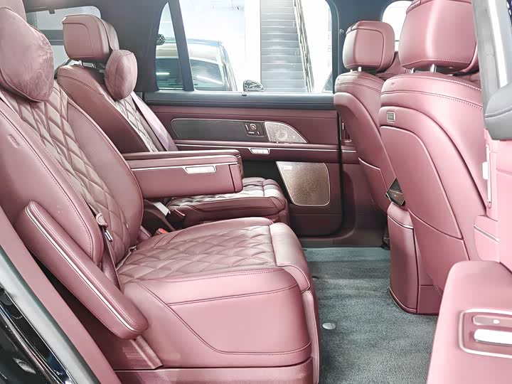 Фото 15 - Nio ES8