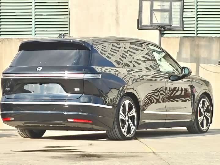 Фото 4 - Nio ES8