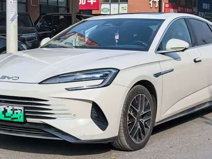 Фото 1 - BYD Seal