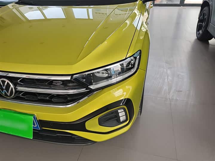 Фото 15 - Volkswagen T-Roc