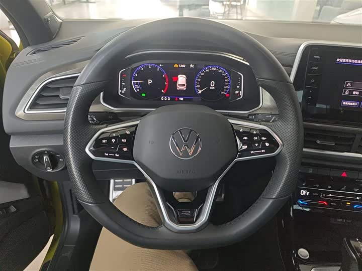 Фото 3 - Volkswagen T-Roc