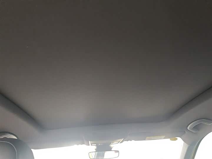 Фото 8 - Volkswagen T-Roc