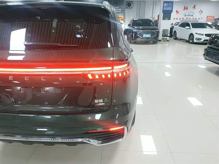 Фото 8 - Geely Monjaro