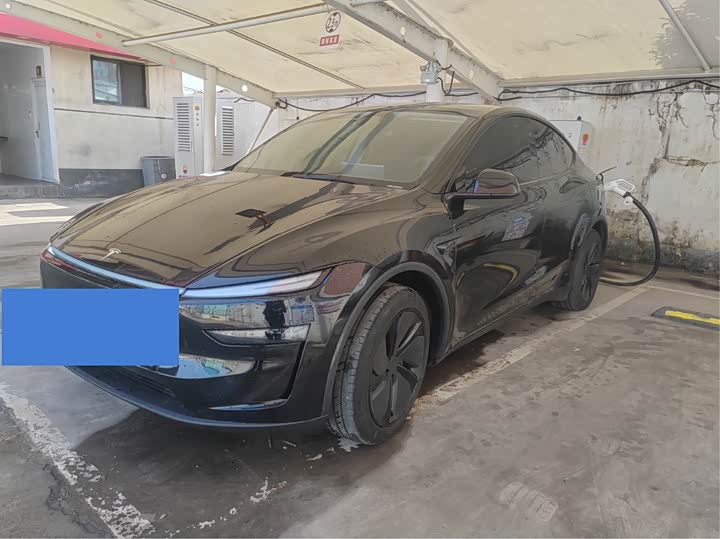 Фото 1 - Tesla Model Y