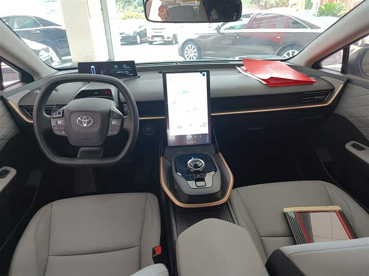 Фото 10 - Toyota bZ3