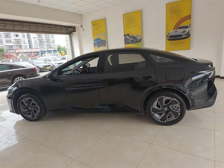 Фото 5 - Toyota bZ3