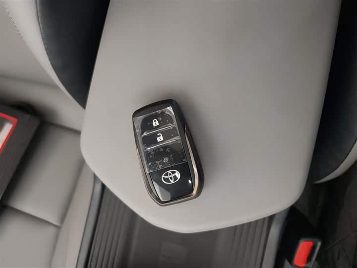 Фото 9 - Toyota bZ3