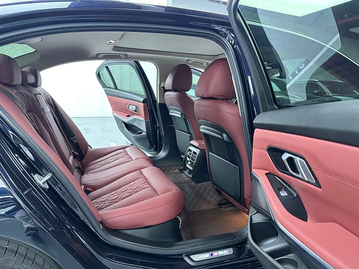 Фото 14 - BMW 3 Series