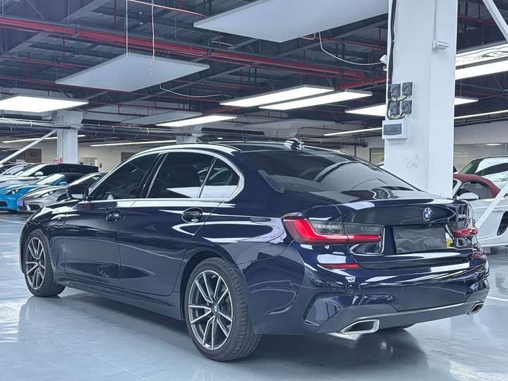 Фото 21 - BMW 3 Series