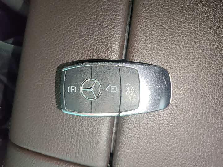 Фото 11 - Mercedes-Benz GLE-Class Hybrid