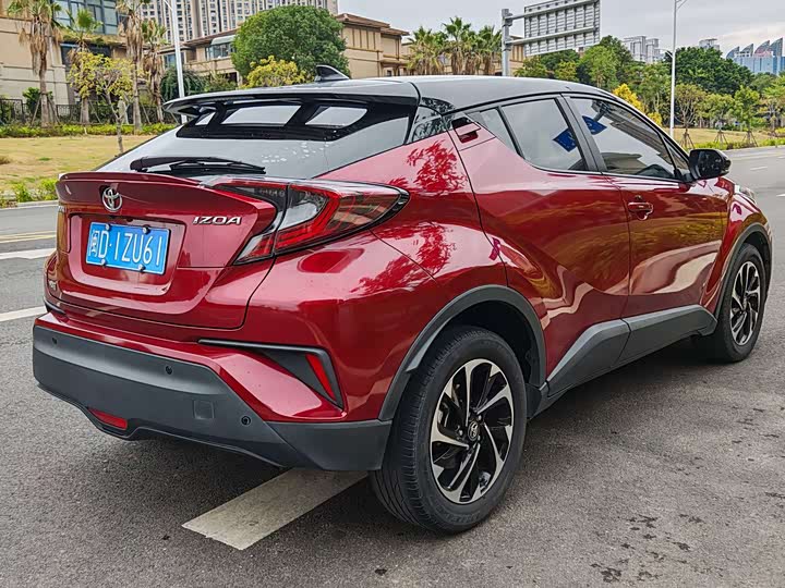 Фото 4 - Toyota Izoa