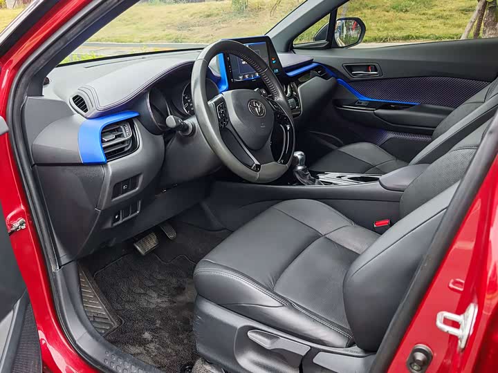 Фото 7 - Toyota Izoa