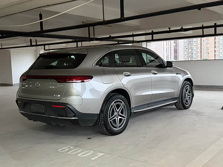 Фото 4 - Mercedes-Benz EQC