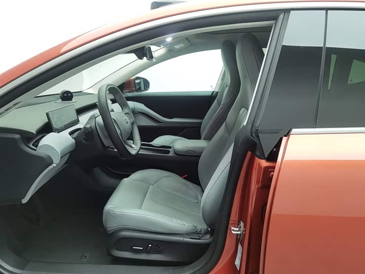 Фото 10 - Nio ET5