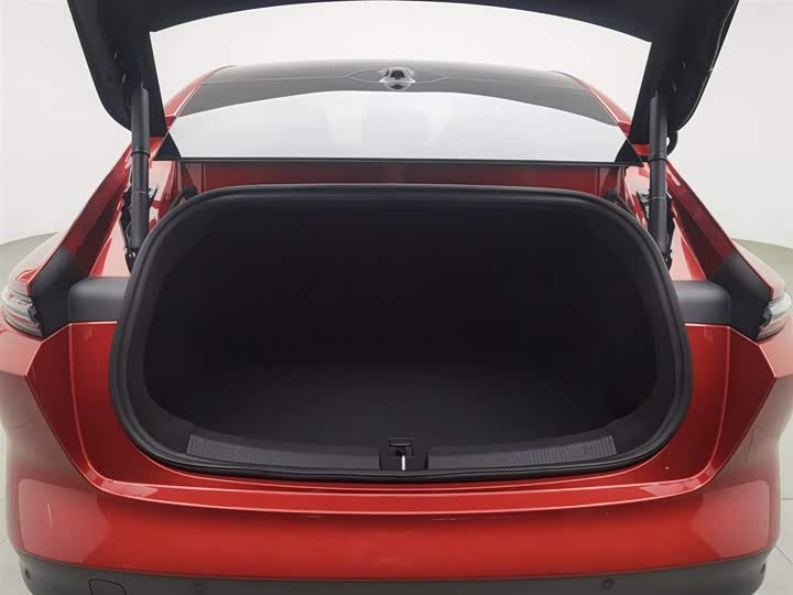 Фото 16 - Nio ET5