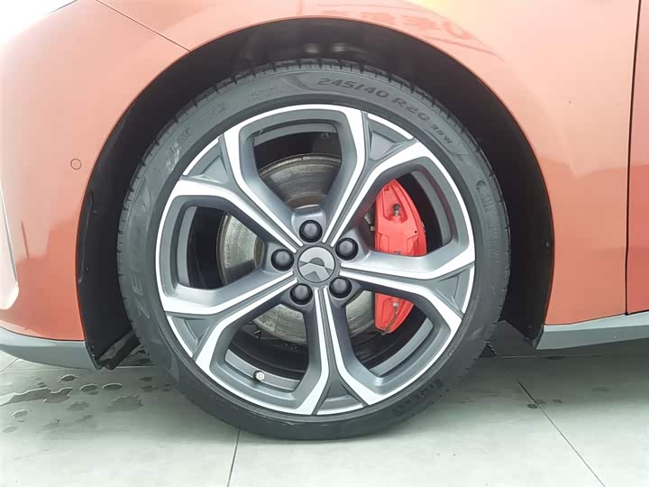 Фото 17 - Nio ET5