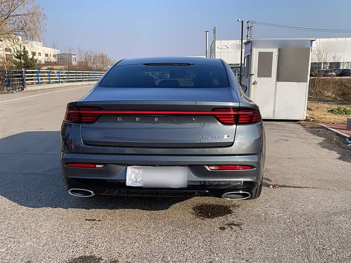 Фото 15 - Geely Preface