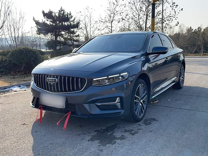 Фото 2 - Geely Preface