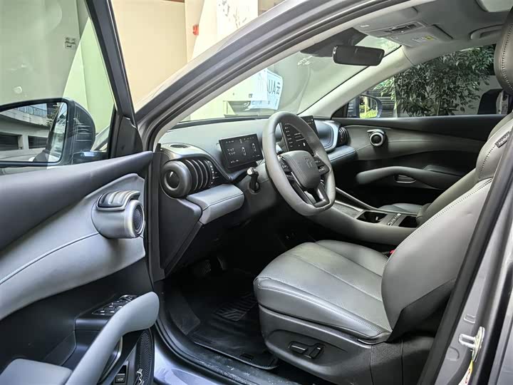 Фото 14 - BYD Yuan Plus