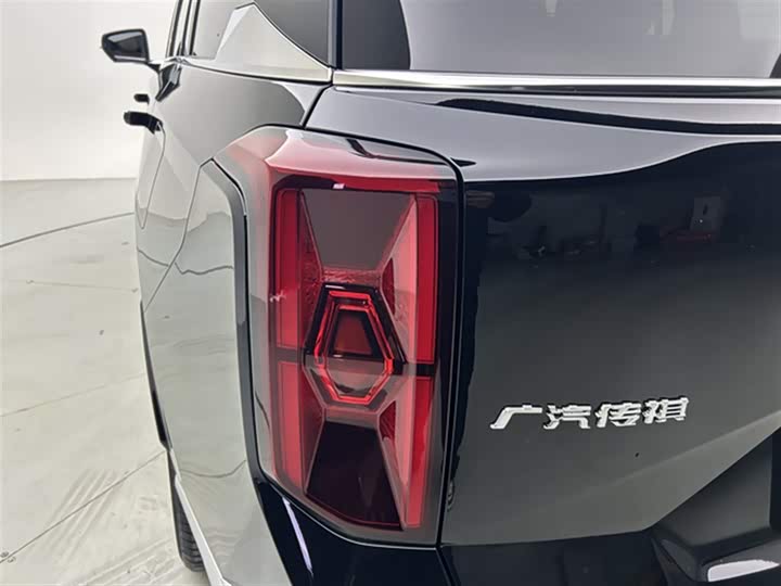 Фото 21 - GAC Trumpchi ES9