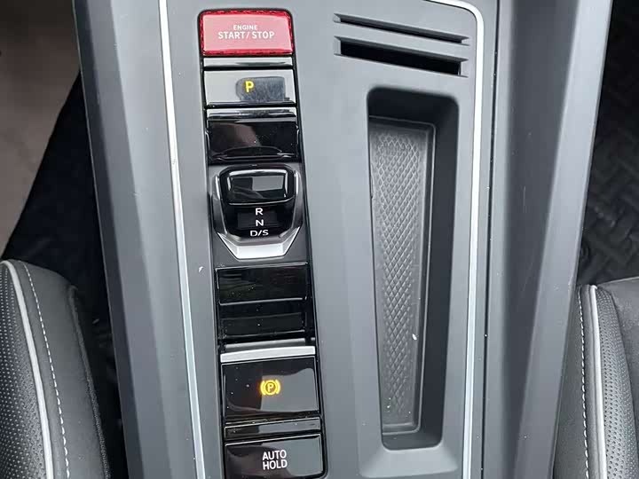 Фото 25 - Volkswagen Golf