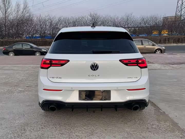 Фото 8 - Volkswagen Golf