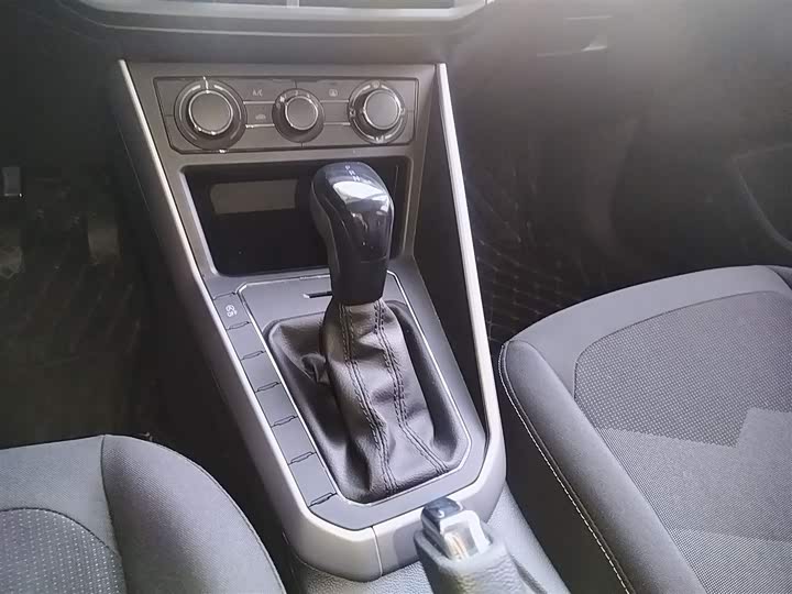 Фото 14 - Volkswagen Polo