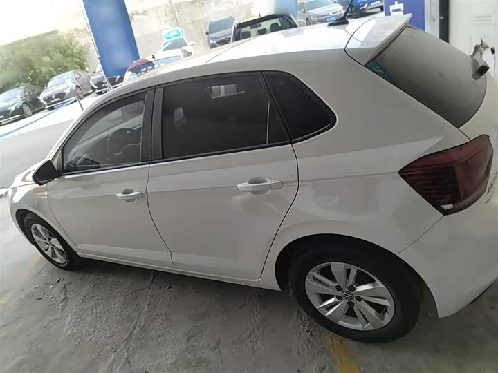 Фото 5 - Volkswagen Polo