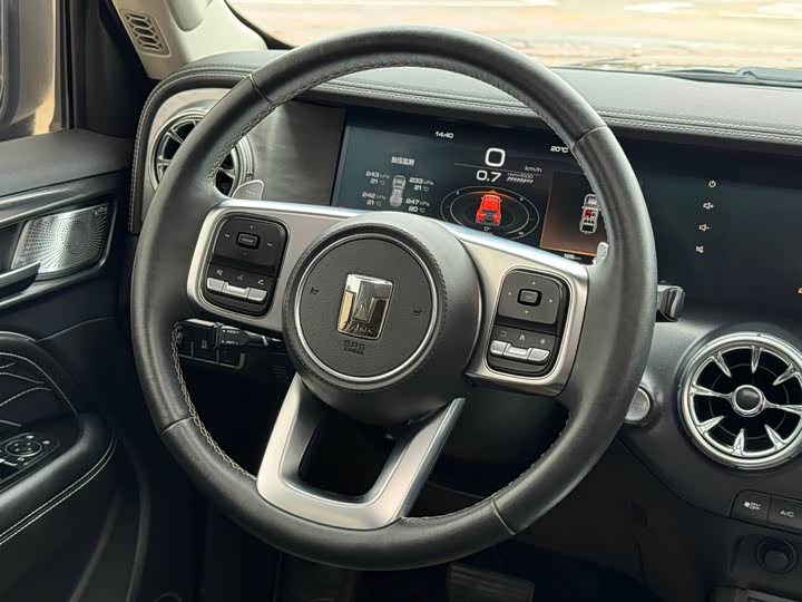 Фото 15 - Tank 300