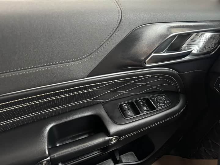 Фото 23 - Tank 300