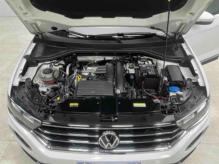 Фото 21 - Volkswagen T-Roc