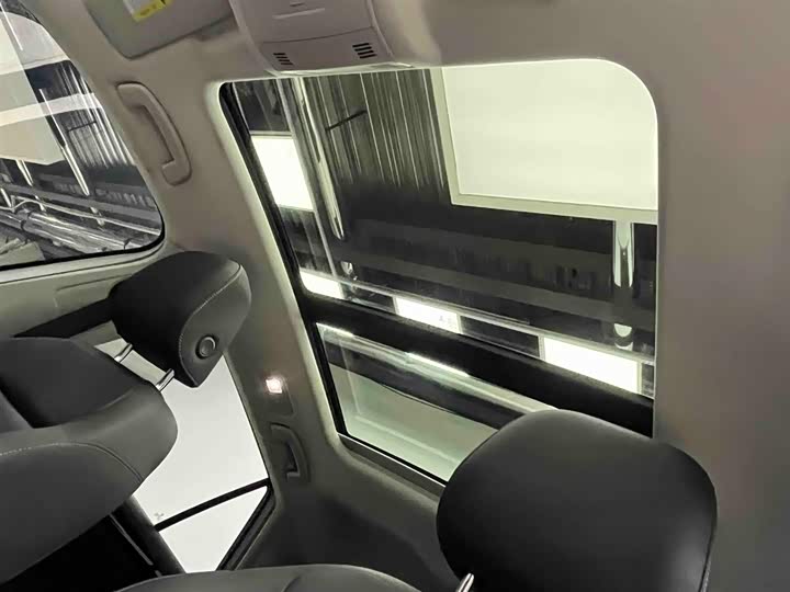 Фото 9 - Volkswagen T-Roc