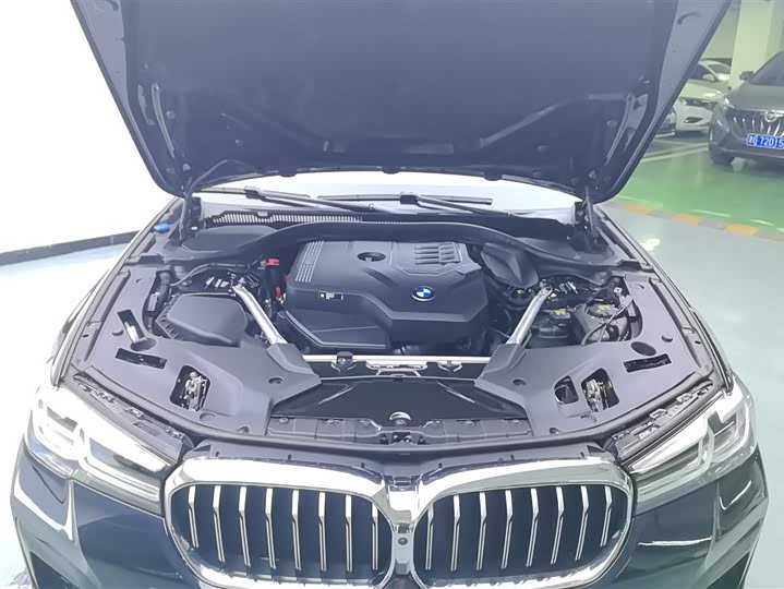 Фото 10 - BMW 5 Series