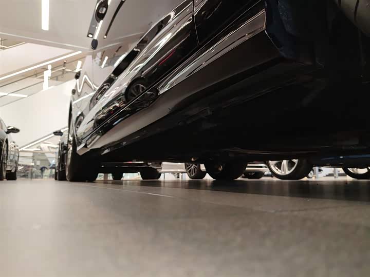 Фото 2 - Audi A6L