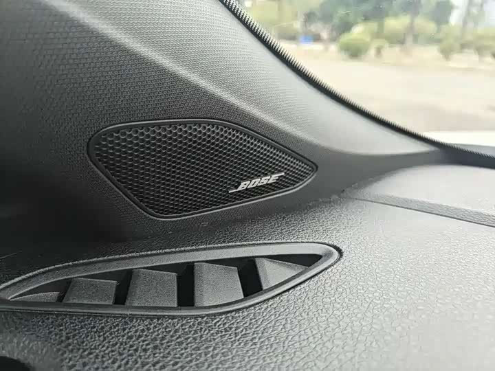 Фото 8 - MG Motor 6