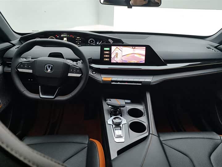 Фото 12 - Changan UNI-V