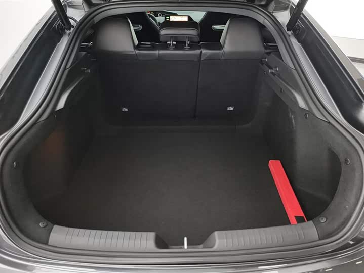 Фото 4 - Changan UNI-V