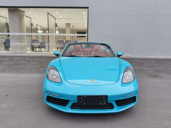 Фото 2 - Porsche 718