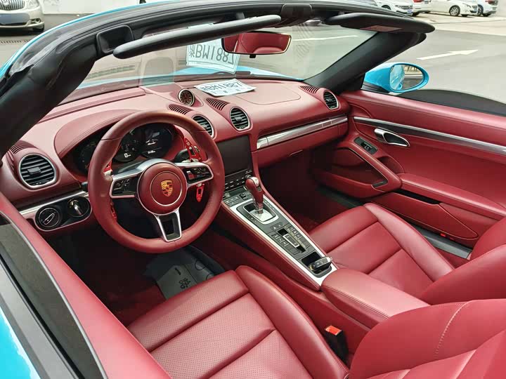 Фото 7 - Porsche 718