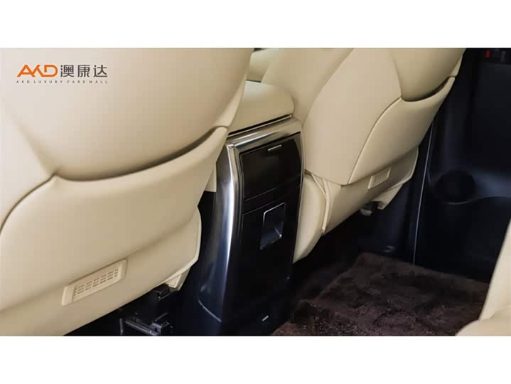 Фото 10 - Toyota Alphard