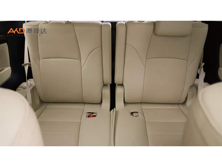 Фото 9 - Toyota Alphard
