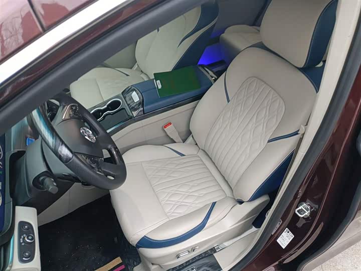 Фото 15 - Buick GL8 ES