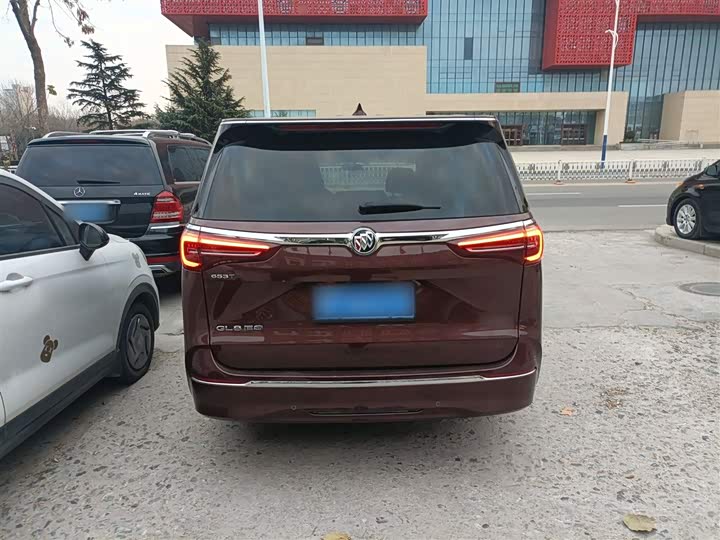 Фото 6 - Buick GL8 ES